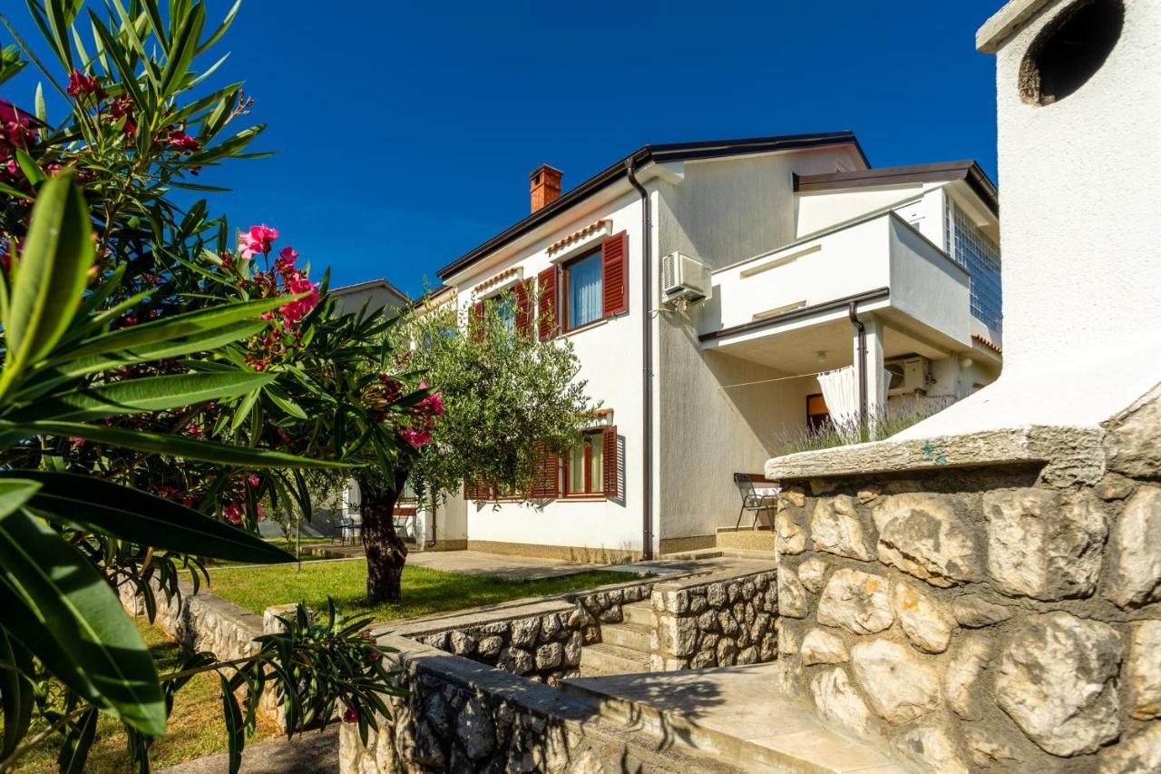 Belavic By El-pi Tours Njivice
